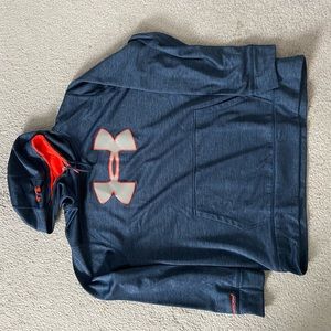 Under armour sweatshirt